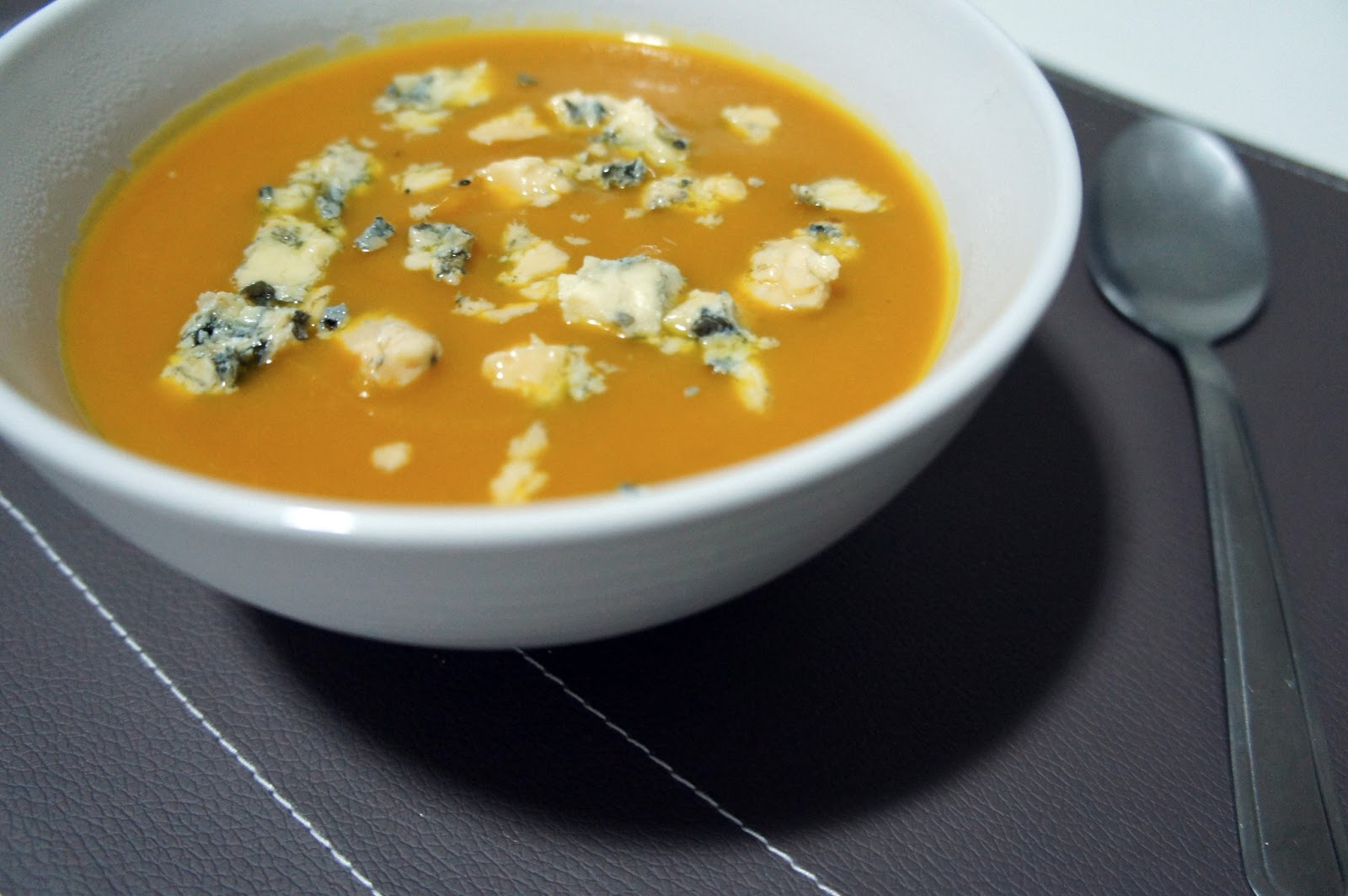 Sopa de Abóbora com Queijo Gorgonzola