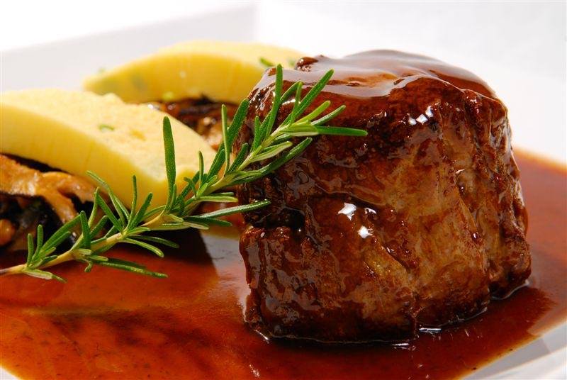 Filé Mignon ao molho Demi Glace